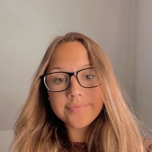 Meet your Posher, Madelyn